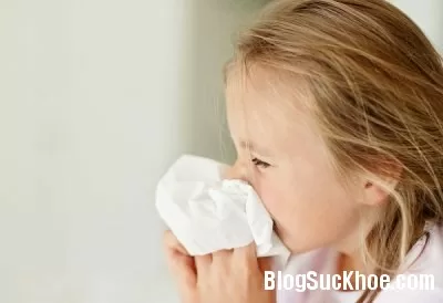 Làm gì khi trẻ hay ốm vặt?