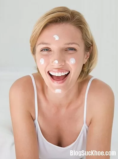 Dưỡng ẩm đúng cách cho phụ nữ tuổi 30