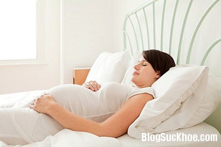 bau12 Mẹ bầu nên lưu ý trong 3 tháng đầu thai kỳ