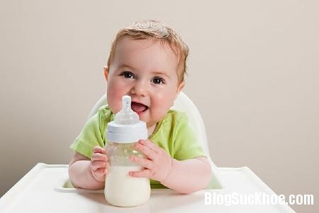 sua Cách chọn sữa an toàn cho bé