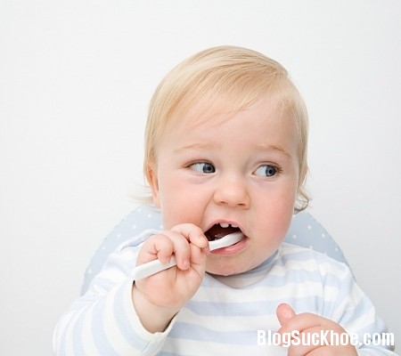 tre1 Nguyên nhân và cách phòng bệnh viêm nướu răng ở trẻ