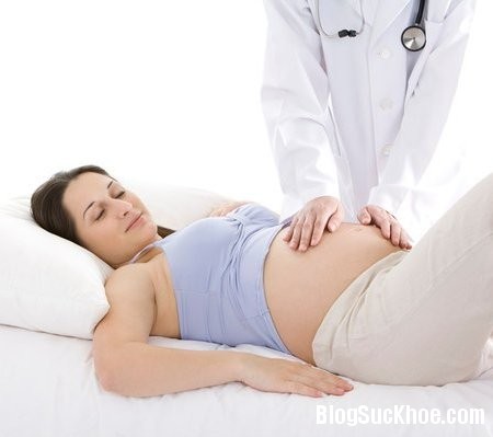 thai2 Dấu hiệu thai ngoài tử cung