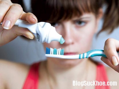 130 Những thành phần gây hại cho sức khỏe trong kem đánh răng
