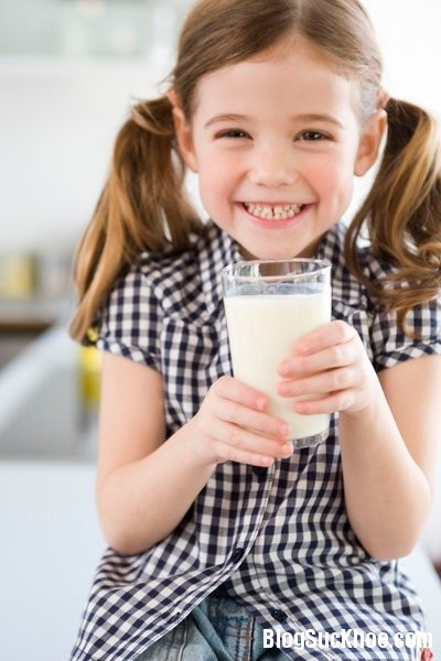 1276 Lưu ý khi chọn sữa tươi cho con