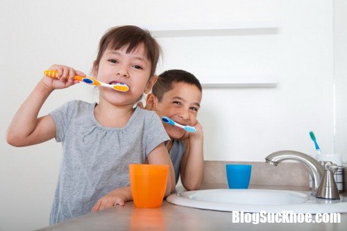 cach chua benh hoi mieng cho tre em 1 resize Nguyên nhân gây hôi miệng