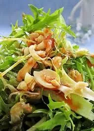Rau cải cúc trộn xì dầu cho tiết trời lạnh mùa thu đông