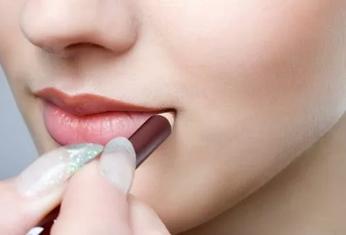 Những cách đơn giản giúp có bờ môi đỏ căng mọng