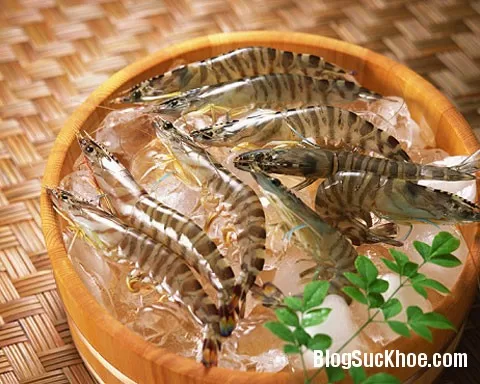 Dị ứng hải sản: nguyên nhân do đâu, phân biệt với ngộ độc và cách xử lý