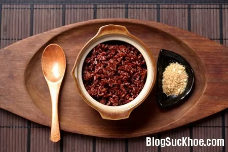 Chế độ ăn uống ngừa bệnh trĩ cho người cao tuổi