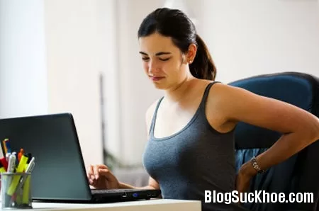Những thói quen hằng ngày khiến bạn đau lưng