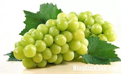Lợi ích bất ngờ từ trái nho