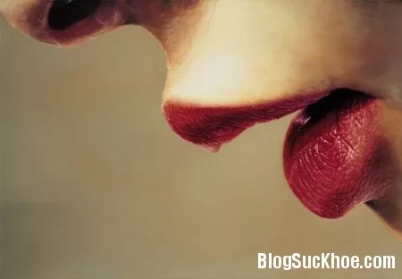 8 bí quyết cho môi hồng hết thâm