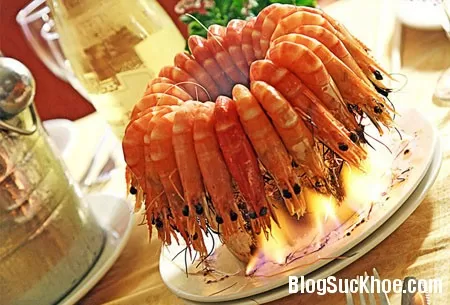 3 hiểu lầm phổ biến về ăn tôm