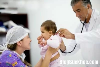 Phát hiện và chăm sóc trẻ bị viêm phổi tại nhà