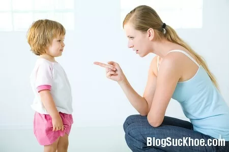 Dấu hiệu cho thấy bạn đang quan tâm con quá mức