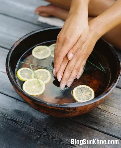 Dưỡng móng tay bằng mặt nạ thiên nhiên