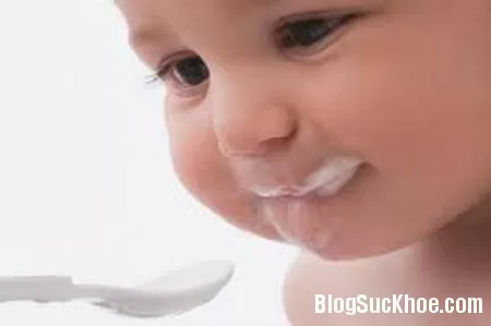 Khi bị sốt nên cho trẻ ăn cháo gì ?