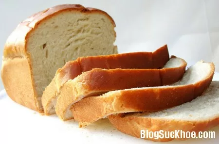 5 chất phụ gia có hại trong bánh mì