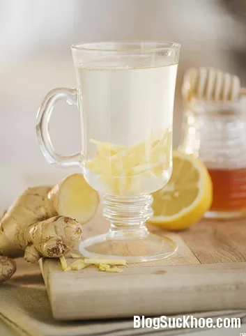 Dùng nước gừng nóng chữa bệnh và làm đẹp
