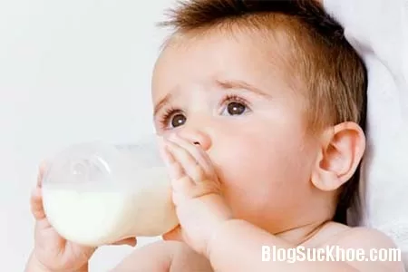 Những thực phẩm cần tránh cho trẻ dưới 1 tuổi