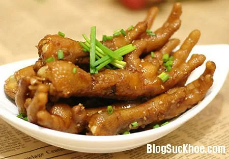 6 bài thuốc từ chân gà dành cho quý ông