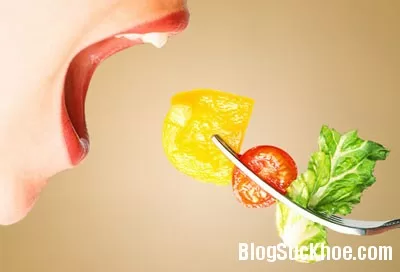 Mẹo giúp bạn gái duy trì chế độ ăn kiêng