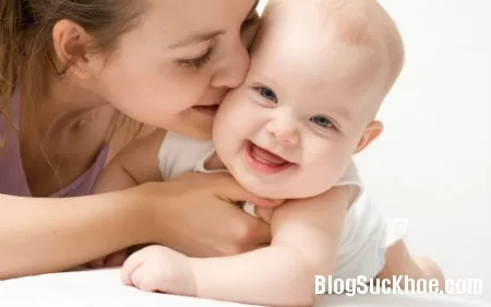Cách hay giảm rụng tóc cho mẹ sau sinh