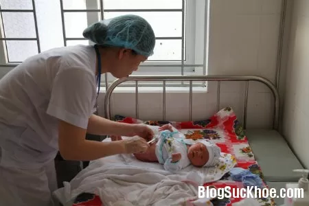 Cách chăm sóc rốn cho trẻ sơ sinh