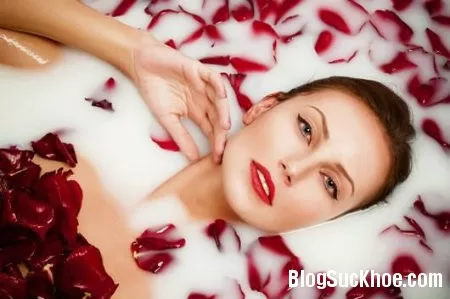Cách pha nước tắm đơn giản từ “cây nhà lá vườn” giúp trị bệnh