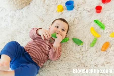 5 cách chăm sóc da bé trong mùa lạnh