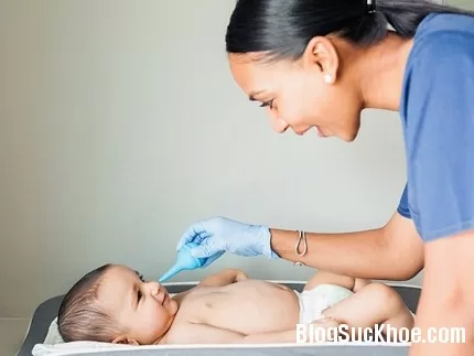 Khi nào nên đưa con đi khám “của quý”?