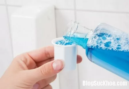 Cách làm đẹp độc đáo bằng nước súc miệng