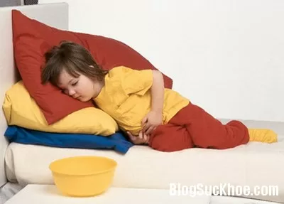 Dấu hiệu nhận biết trẻ bị loét dạ dày