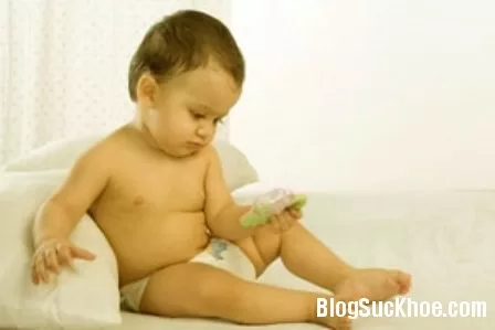 Cách điều trị trẻ bị vàng da