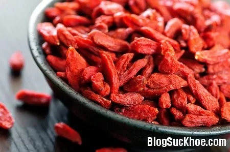 Tóc đen hơn nhờ bài thuốc dân gian