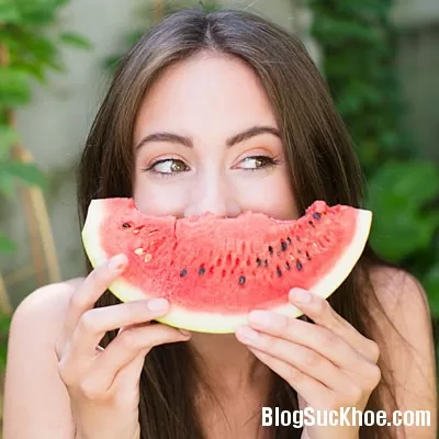 Mẹo làm đẹp với dưa hấu
