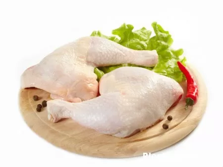 Rửa thịt gà sống có nguy cơ bị ngộ độc thực phẩm