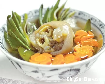 Món ăn thuốc bổ từ móng giò lợn