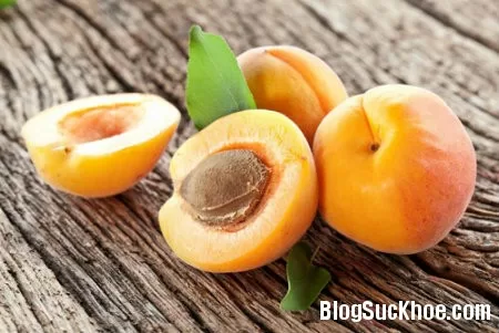 Quả mơ chữa ra mồ hôi trộm