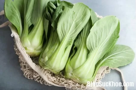 Rau cải trắng chữa đau dạ dày