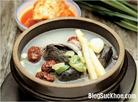 Dinh dưỡng sau ngày "đèn đỏ"