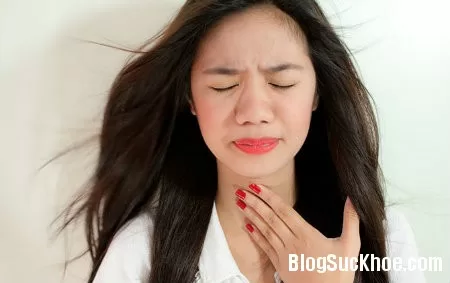 9 bài thuốc Đông Y điều trị khàn tiếng