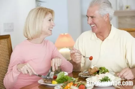 Chế độ dinh dưỡng hợp lý đối với người cao tuổi