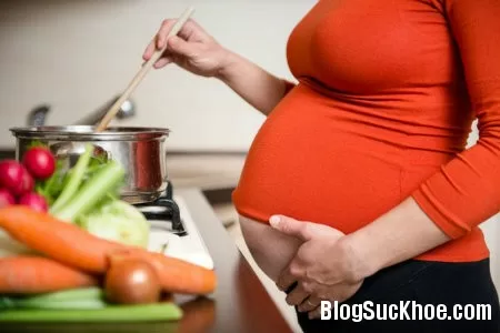 Chế độ dinh dưỡng và chứng phù nề khi mang thai