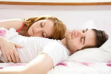 Tư thế "yêu" giúp phụ nữ nhanh "lên đỉnh"