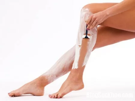 Những điểm cần lưu ý khi làm sạch lông chân