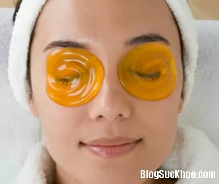 Cách trị thâm mắt trong màu đông