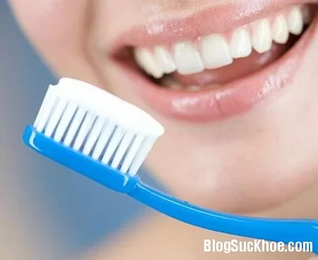 Những thành phần gây hại cho sức khỏe trong kem đánh răng