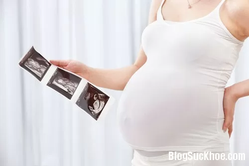Bà bầu đừng dại giảm cân