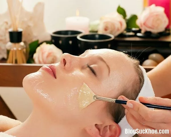Đánh bay mụn đầu đen đơn giản với mật ong